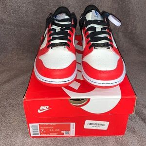 Nike Dunk Low GS 75th Anniversary Size 7Y (WMNS 8.5)